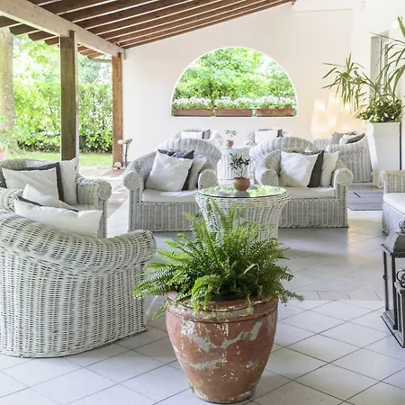 La Bussola Marina di Massa